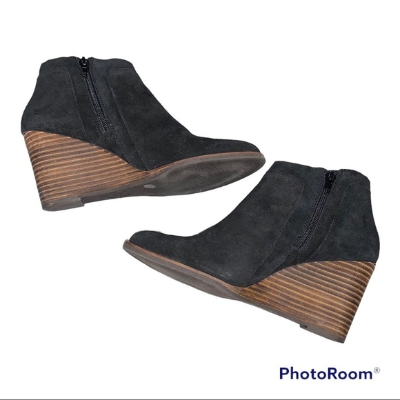 Lucky Brand Black Suede Yabba Booties 8 - Picture 4 of 7